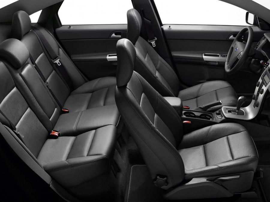  Volvo S40 D5 2004 года  (фото 19 из 21)